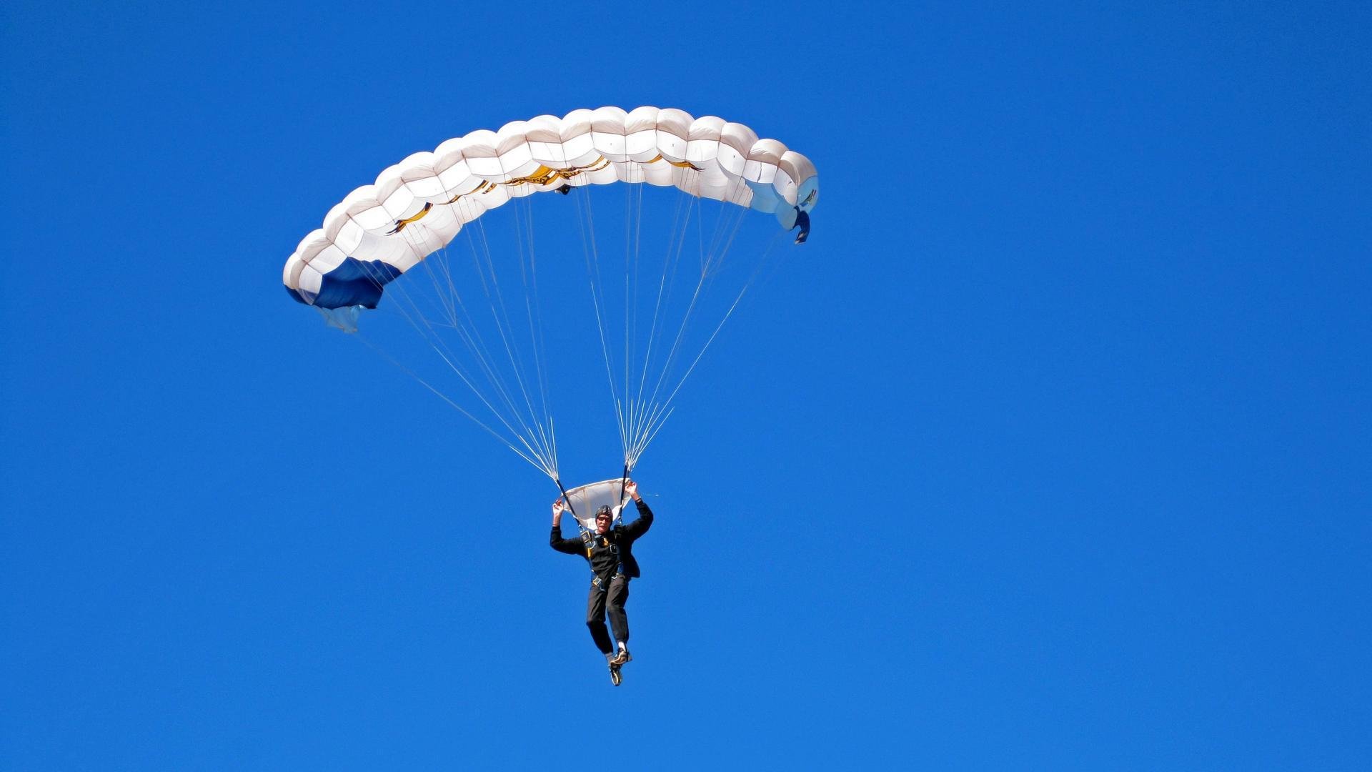 巴拉圭马拉松选手创纪录夺冠，巴拉圭总统马里奥